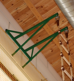 Konštrukcia na ukotvenie lanového rebríka