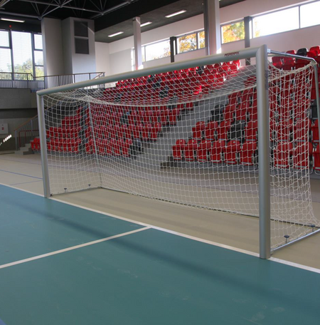 Futbalová sieť 5x2 m na tréningové zápasy.