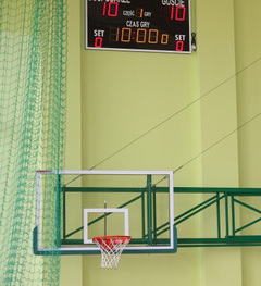 Basketbalová konštrukcia skladaná na bok steny od 220 do 550 cm